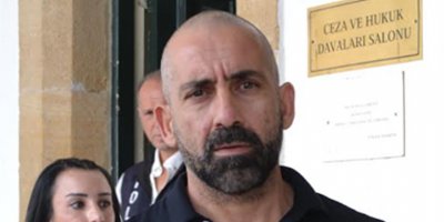 Misafir olduğu evde havai fişek patlattı