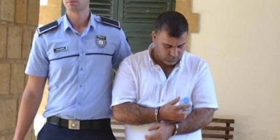 Yerde bulduğu cüzdanı ve içerisindeki 11 bin 920 TL parayı çaldı