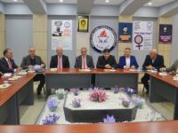 Tunalı: "Sendikalar ve partiler ayrılmaz birer parçadır"