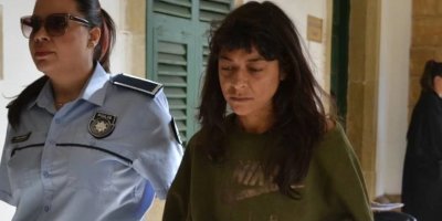 Demir boru ile araçlara ve polise saldıran zanlı tutuklandı