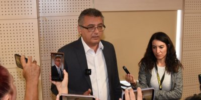 Erhürman: Hukuka aykırı olarak seçilmiş biri, fiilen o koltuğa oturamaz