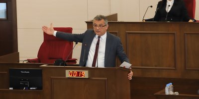 "Kıbrıs Türk Halkı masada özne olduğunu göstermelidir"