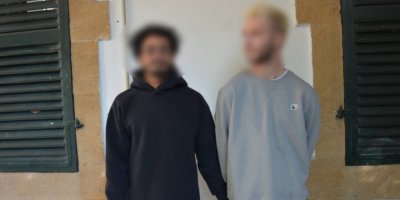 Aldıkları 42 gram uyuşturucunun 6 gramını sattılar