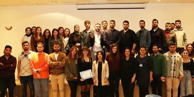 “Çocuk yogası çocukların vücut yapılarının esnekliğinin korunmasına neden olur”