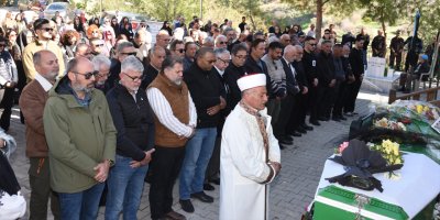 Gazeteci Perihan Aziz Bağlıköy’de defnedildi