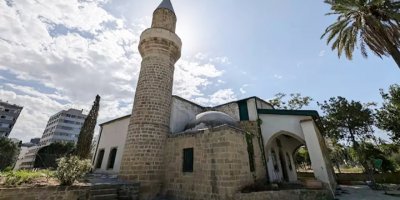 Güney Kıbrıs’taki Bayraktar Camisi’ne bir haftada 2 kez saldırı düzenlendi