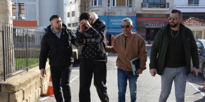 Yüklü miktarda uyuşturucuyla yakalandı