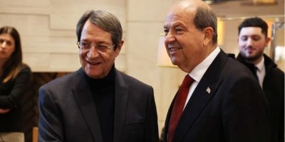 Eski Rum lider Anastasiadis: "Kıbrıs sorunu çözülünce tüm sorunlar çözülür"