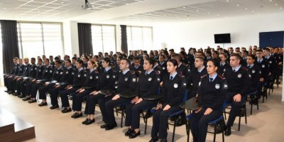 Polis memuru aday adayları temel eğitimlerine başladı