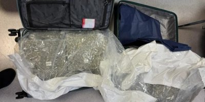 Larnaka Havalimanı’nda 40 kiloya yakın uyuşturucu ele geçirildi