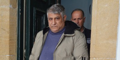 Sahtekârlıktan suçlanıyor