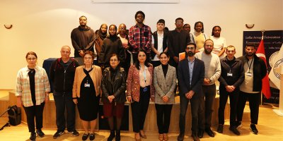 LAÜ’de Hücre Kültürü ve Biobaskının Araştırmadaki Önemi konulu sempozyum gerçekleştirildi