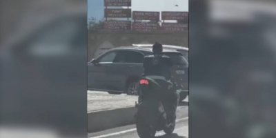 Kask takmayan motosikletliye 6 bin 520 TL ceza kesildi