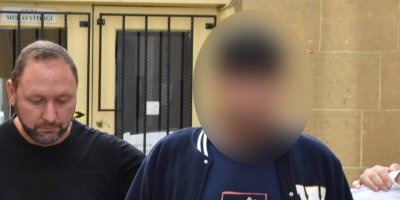 Aracında uyuşturucu ile yakalandı