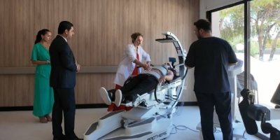 Kıbrıs’ın en donanımlı ‘Robotik Rehabilitasyon Merkezi’ Yeniboğaziçi’nde açıldı