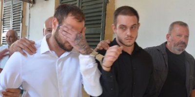 Silah, mermi ve uyuşturucuyla yakalandılar