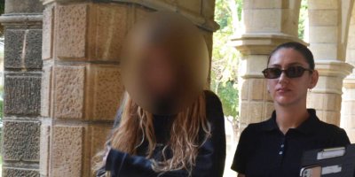 Ercan Havalimanı’nda uyuşturucu haplarla yakalandı