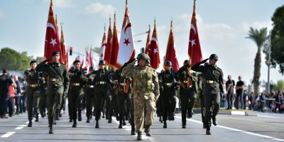 KKTC'nin 42'nci kuruluş yıldönümü, tören ve etkinliklerle kutlanıyor