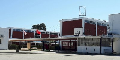 Lefke Gazi Lisesi binalarında eğitim faaliyeti durduruldu