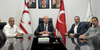 Dinçyürek: Sağlık çalışanları yalnız değildir