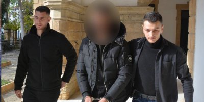 Uyuşturucuyla yakalandı 35 gündür ülkede kaçak yaşadığı ortaya çıktı