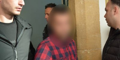 Abisini bıçaklayan zanlı teminata bağlandı