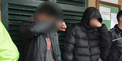 Ev açma ve sirkat suçundan tutuklandılar