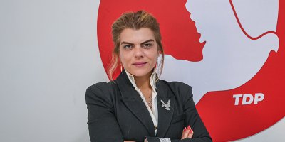 Ayşe Öztabay: Bu bir kriz değil, açık bir yönetememe halidir