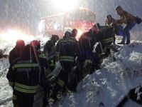 Erzurum'da İran plakalı yolcu otobüsü devrildi