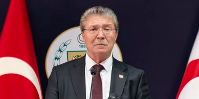 Üstel: Kıbrıs Türk halkı tehditlerle, silahlanmayla ve tarihi çarpıtan söylemlerle haklarından vazgeçirilemez