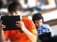 Akıllı ekranlar, her 2 kişiden birini miyop yapacak