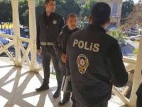 Şişede durduğu gibi durmadı