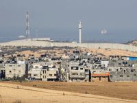 İsrail, Gazze'ye elektrik arzının azaltılması kararından geri adım attı