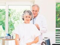 ALS hastaları diyafram pili ile rahat nefes alıyor