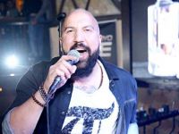 Evan’la canlı eğlence