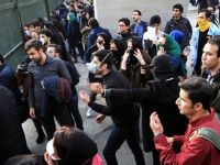 İran'daki protestolarda gözaltına alınan bir kişi hapishanede hayatını kaybetti