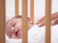 "Sezaryenle doğan bebek hayata 1-0 yenik başlıyor"