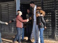 Gaziantep'te taşeron işçi 2,33 metre boyundaki Ramazan Karageyik, kadro için başvurdu