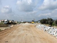 İskele Belediyesi'nde kaldırım ve altyapı çalışmaları devam ediyor