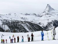 İsviçre'de 13 Bin Turistin Mahsur Kaldığı Kayak Merkezi Zermatt'ta tren seferleri yeniden başladı