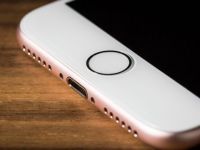 iPhone pilleri Apple Mağaza'larında patlıyor!