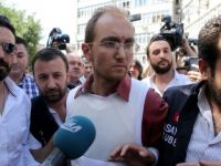 Atalay Filiz: Resimleri kendim yapıştırdım