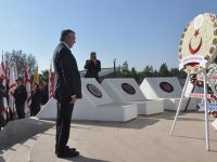 Kurucu Cumhurbaşkanı Denktaş, 6’ncı ölüm yıl dönümünde TMT Anıtı’nda düzenlenen törenle anıldı