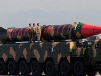 Hindistan'ı nükleer saldırıyla tehdit etti