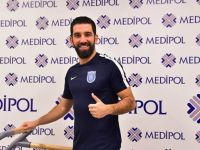Arda Turan sağlık kontrolünden geçti