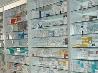 Güneyde reçetesiz satılan ilaçlara zam