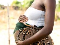 Hamile Kalmak İsteyen Kadınların Karnını Büyüten Şifacı Gözaltında