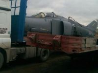 Savaş uçağı Eskişehir'den Ankara'ya karayoluyla getirildi