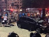 Brezilya’da dehşet anları: Otomobil yayaların arasına daldı