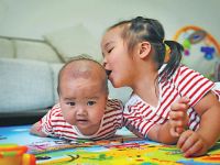 Çin’de iki çocuk politikasına rağmen doğum oranı düştü